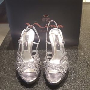 Nina dress shoes
